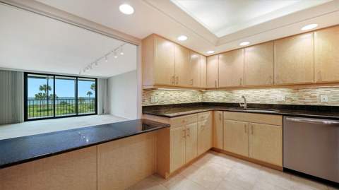 1975 Gulf Of Mexico Drive #G4-203, Longboat Key FL - photo 14 of 53