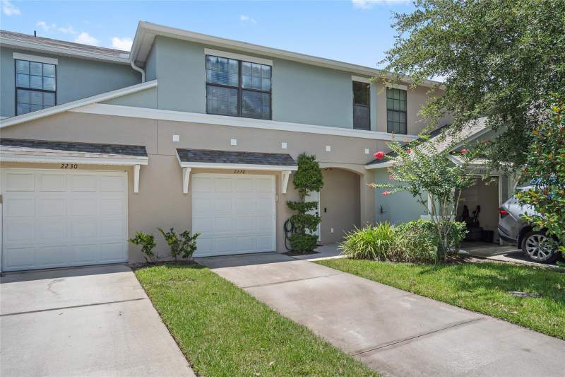 Windsor Lake Townhomes