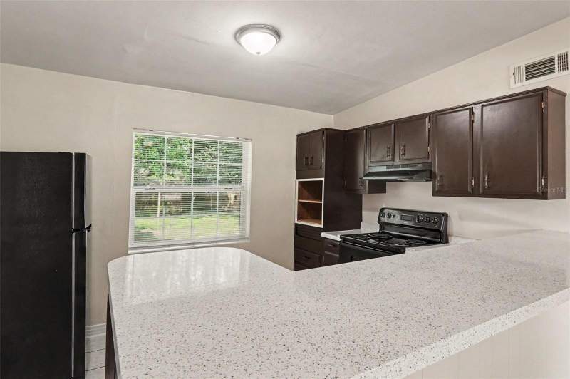 3 bedroom Single Family Residence at 1015 EMERALDA ROAD, PINE HILLS SUB 4, ORLANDO — photo 4