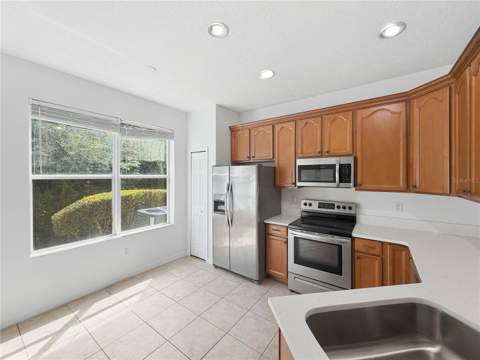 2210 Park Crescent Drive, Land O Lakes FL - photo 13 of 42