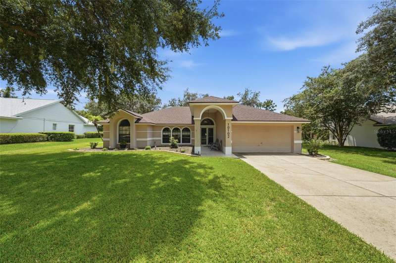 3 bedroom Single Family Residence at 10102 Silver Bluff Drive, Silver Lake Forest, Leesburg — photo 2