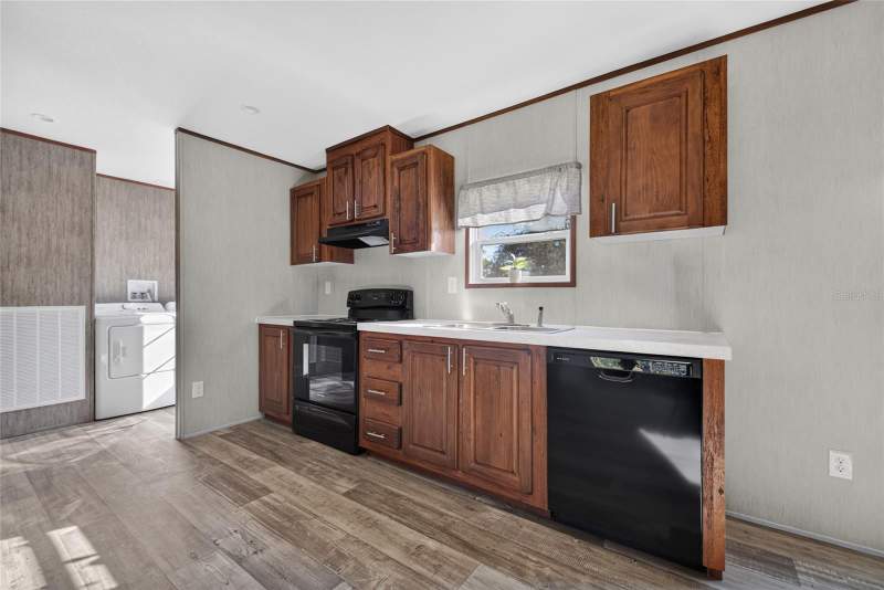 3 bedroom Manufactured Home at 2231 SE 132nd Court, Williston Highlands, Morriston — photo 2