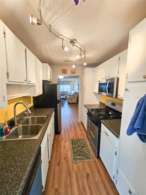 2960 S 59th Street #311, Gulfport FL - photo 8 of 36