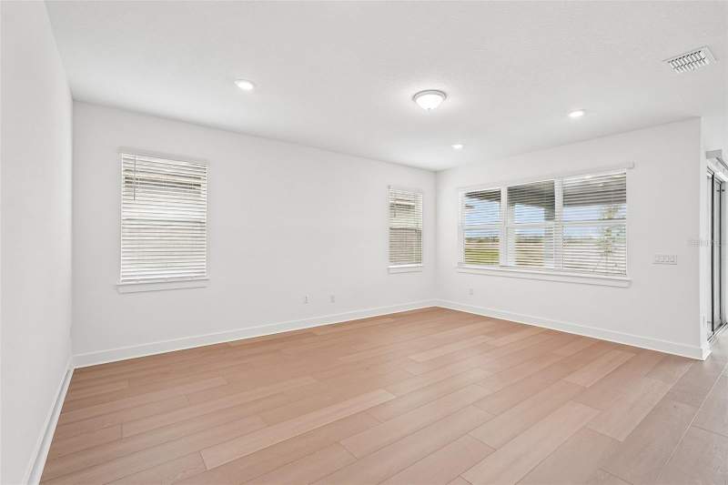 4 bedroom Single Family Residence at 9927 Johnson Oaks Glen, Seaire, Parrish — photo 5