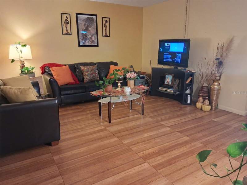 2 bedroom Condominium at 576 Bahia #A, Fairways At Silver Springs Condos, Ocala — photo 2