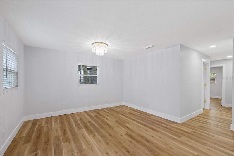 4 bedroom Single Family Residence at 3621 E Comanche Avenue, Bellmont Heights, Tampa — photo 5