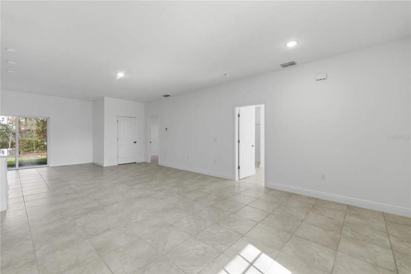 4 bedroom Single Family Residence at 15322 SW 50th Court Road, Marion Oaks Un #9, Ocala — photo 3