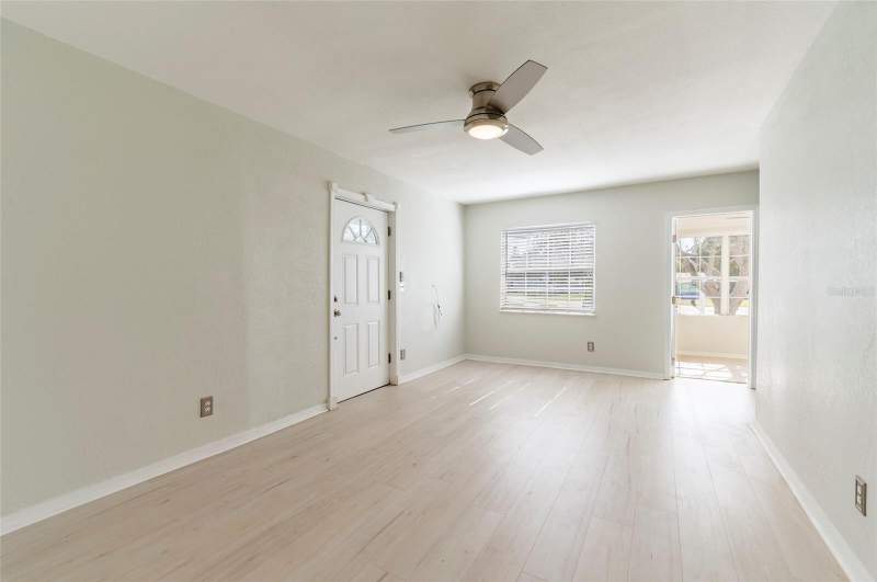 4 bedroom Single Family Residence at 6699 78th Avenue, Fairlawn Park, Pinellas Park — photo 3