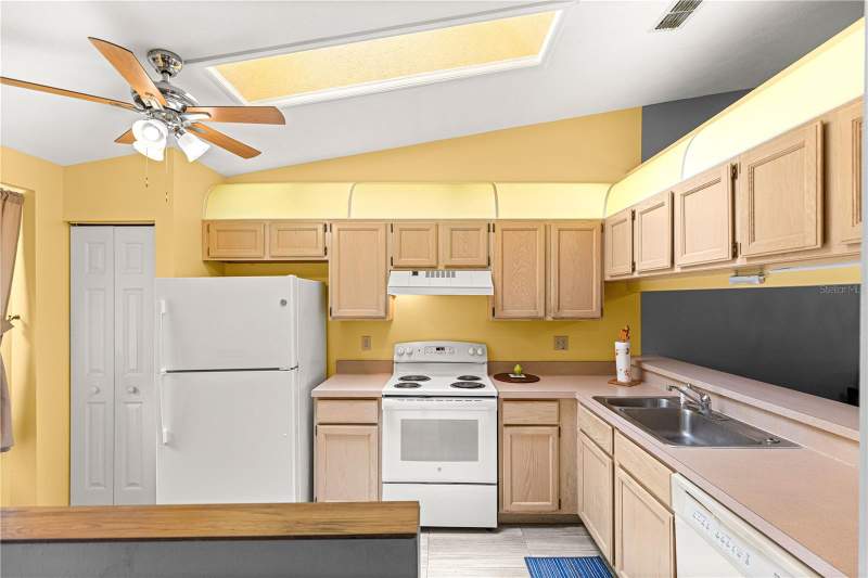 2 bedroom Villa at 10483 SW 85th Court, Oak Trace Villas, Ocala — photo 3