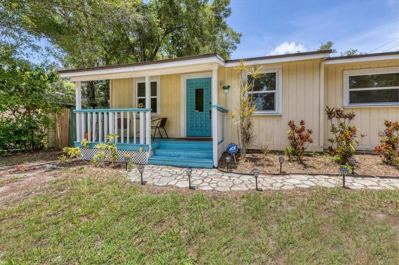 3 bedroom Single Family Residence at 900 Beverly Avenue, Highland Park, Largo — photo 2