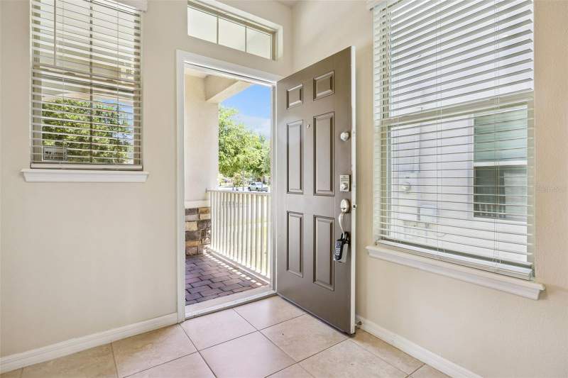 3 bedroom Single Family Residence at 10294 Merrymeeting Bay Drive, Waterleigh Ph 2C-1, Winter Garden — photo 4