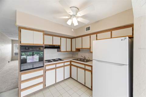 2462 Brazilia Drive #70, Clearwater FL - photo 12 of 38