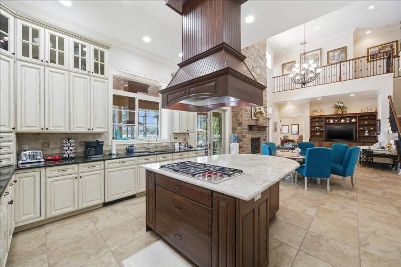 5 bedroom Single Family Residence at 18258 Wayne Road, Keystone Lake View Park, Odessa — photo 2