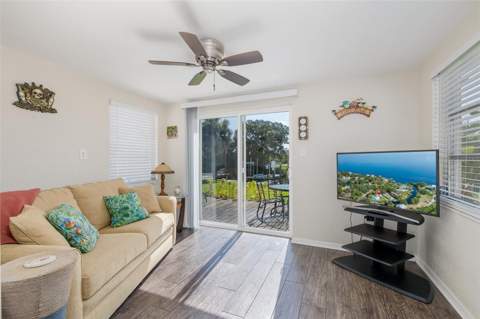 3318 Pineview Drive, Holiday FL - photo 22 of 56