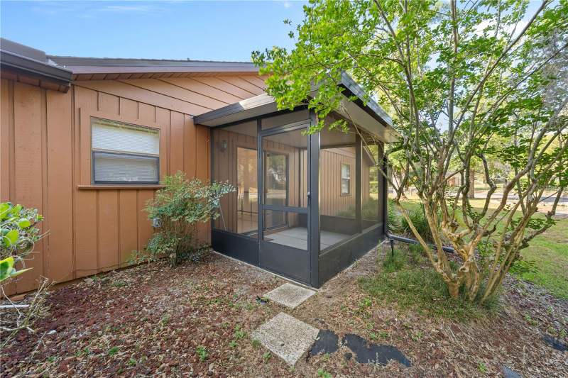 2 bedroom Condominium at 2701 NE 10th Street #101, Oakbrook Village, Ocala — photo 2