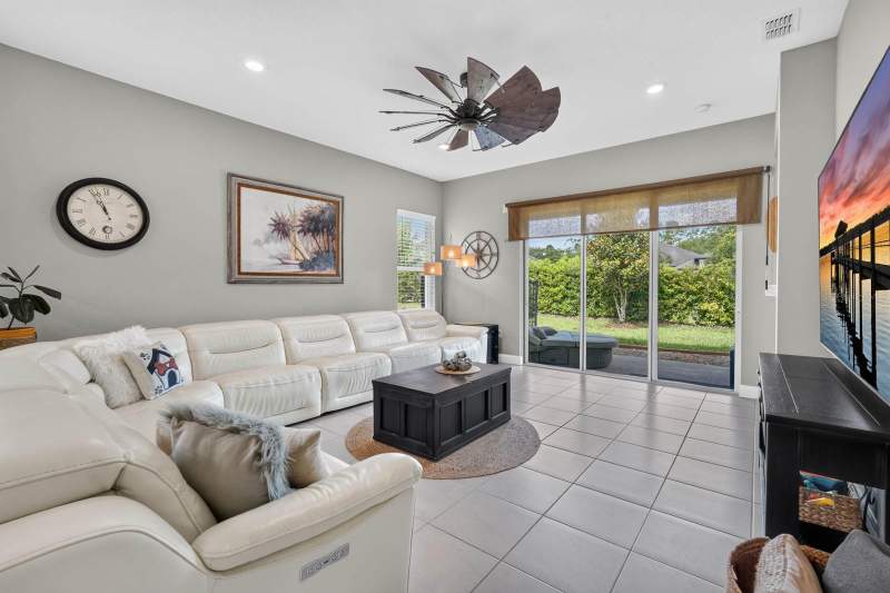 2 bedroom Half Duplex at 3250 Bailey Ann Drive, Halifax Plantation Sec P2 Un 2, Ormond Beach — photo 5