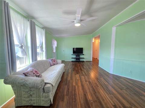 8027 Eastern Circle Drive, Brooksville FL - photo 6 of 16
