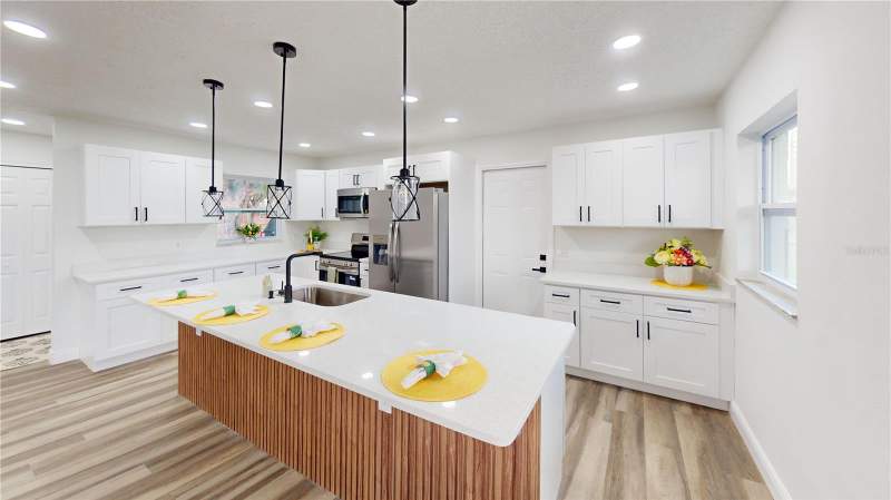 4 bedroom Single Family Residence at 501 Heritage Boulevard, Georgetown Estates, Winter Park — photo 3