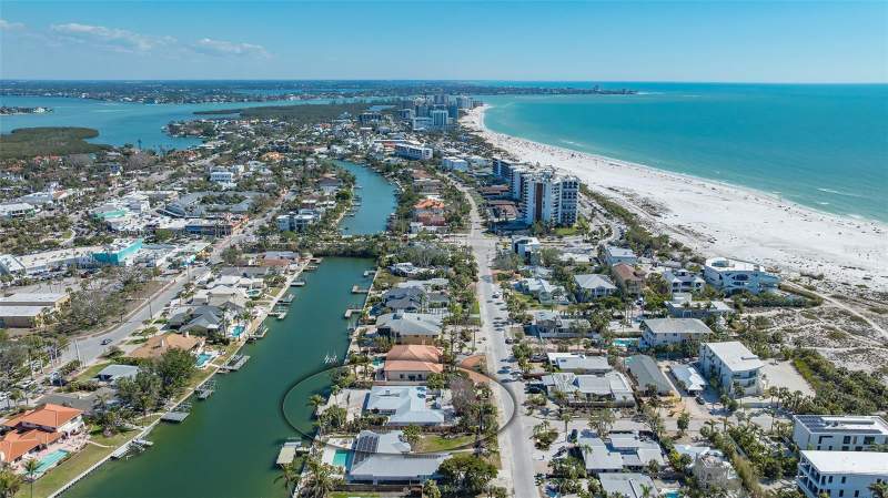 Lido Beach
