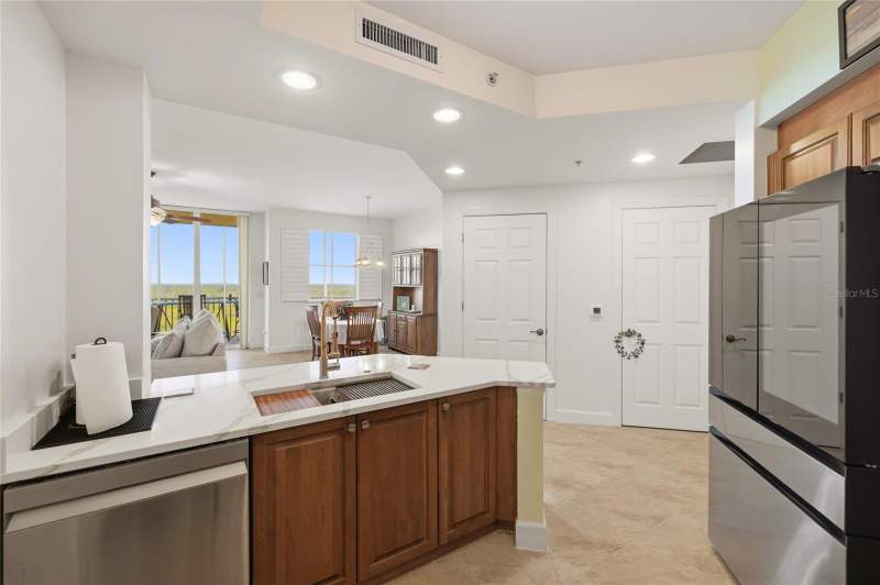 2 bedroom Condominium at 3191 Matecumbe Key Road #701, Vista Del Sol/Burnt Store Mari, Punta Gorda — photo 4