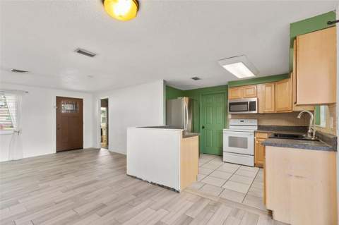 5557 146th Terrace, Clearwater FL - photo 11 of 45