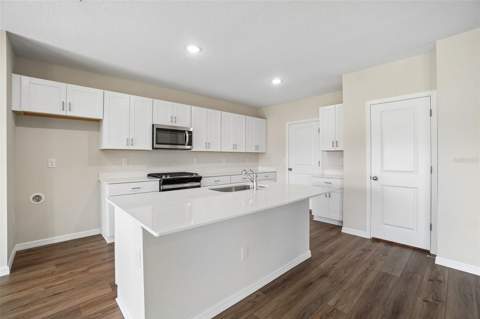 36564 Sagemoor Drive, Zephyrhills FL - photo 12 of 42