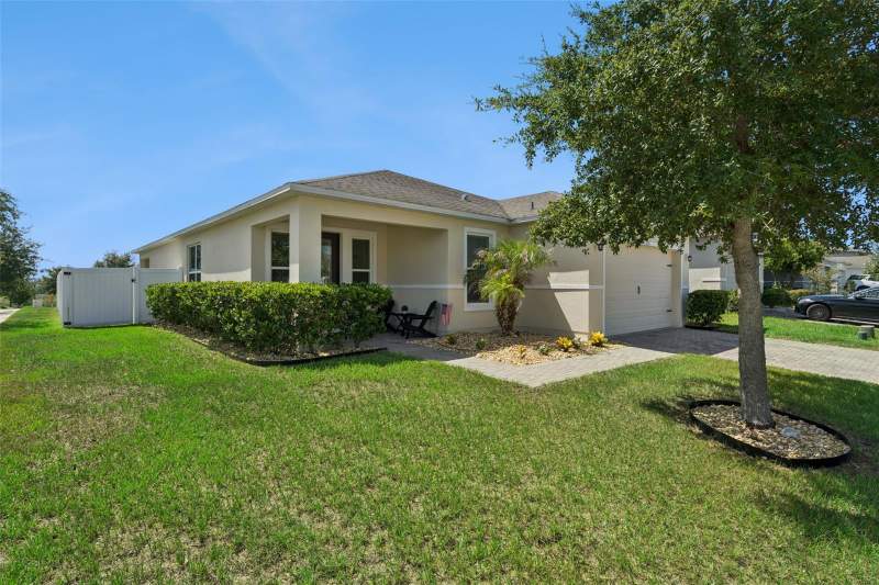 4 bedroom Single Family Residence at 253 Sparrow Hawk Drive, Eagle Pointe Ph III Sub, Groveland — photo 2