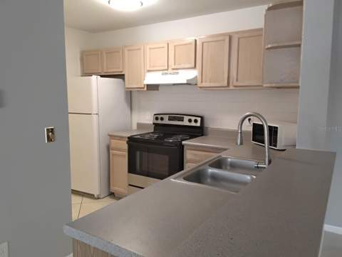 8801 Latrec Avenue #8105, Orlando FL - photo 11 of 37