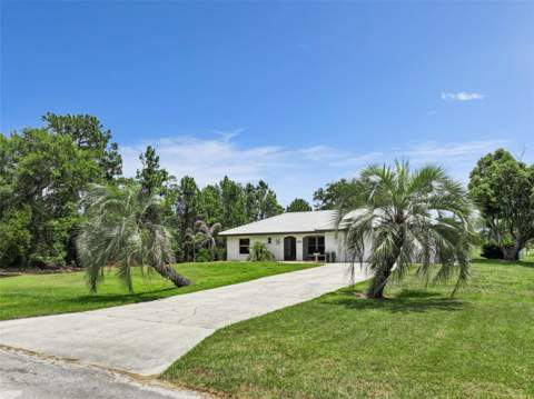 7651 Limonia Drive, Indian Lake Estates FL - photo 6 of 50