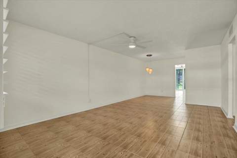 4715 Bay Street #126, St Petersburg FL - photo 7 of 16