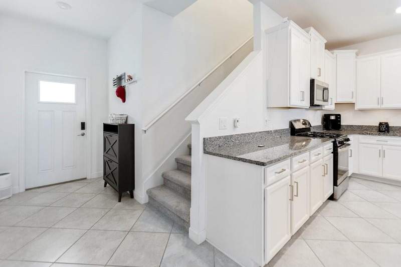 3 bedroom Townhouse at 8241 Corner Pine Way, Bryant Square, New Port Richey — photo 4