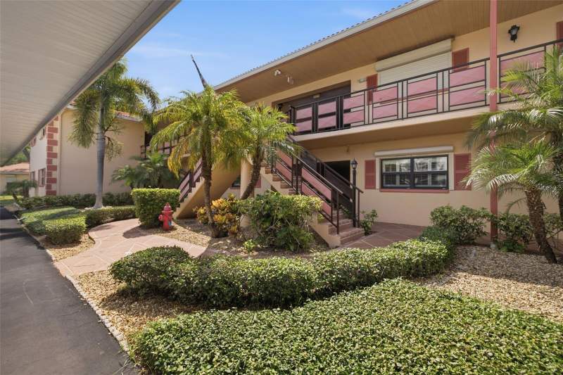 2 bedroom Condominium at 8140 Terrace Garden Drive #103, Five Towns, St Petersburg — photo 5