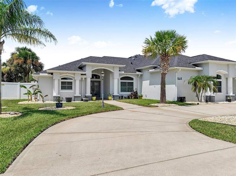 5 bedroom Single Family Residence at 2 Colony Court, Palm Coast Sec 04, Palm Coast — photo 2