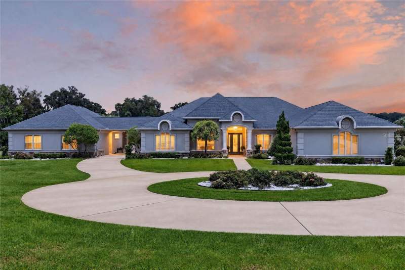 6 bedroom Farm at 9389 SW 14th Avenue, Spring Grove, Ocala — photo 2