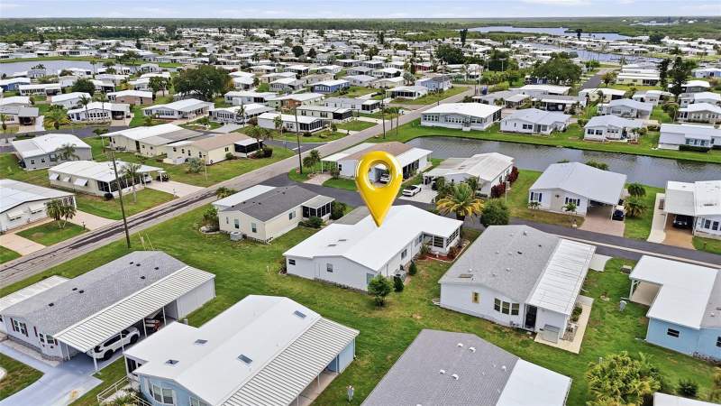 2 bedroom Manufactured Home at 452 Sharks Point, Harbor Isles Ph 5, North Port — photo 2