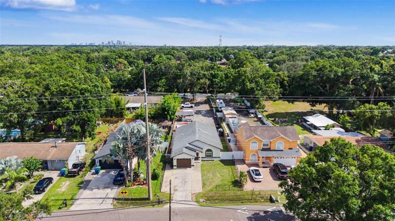 1900 W KIRBY STREET home for sale in Goldstein &amp; Funk Garden Lnd Homes for Sale: 13 Homes