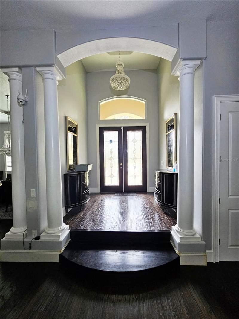 6 bedroom Single Family Residence at 2065 SW 80th Street, Ocala, Ocala — photo 4
