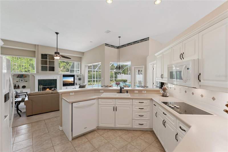 4 bedroom Single Family Residence at 3823 Winding Lake Circle, Cypress Landing Ph 01, Orlando — photo 4