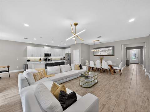 11209 Lemon Lake Boulevard, Orlando FL - photo 10 of 41