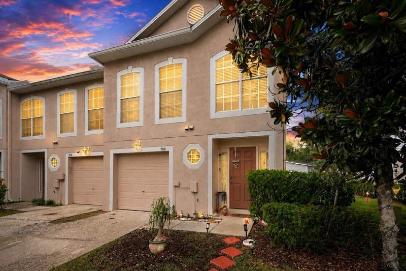9848 ASHBURN LAKE DRIVE home for sale in Ashburn Square Townhomes