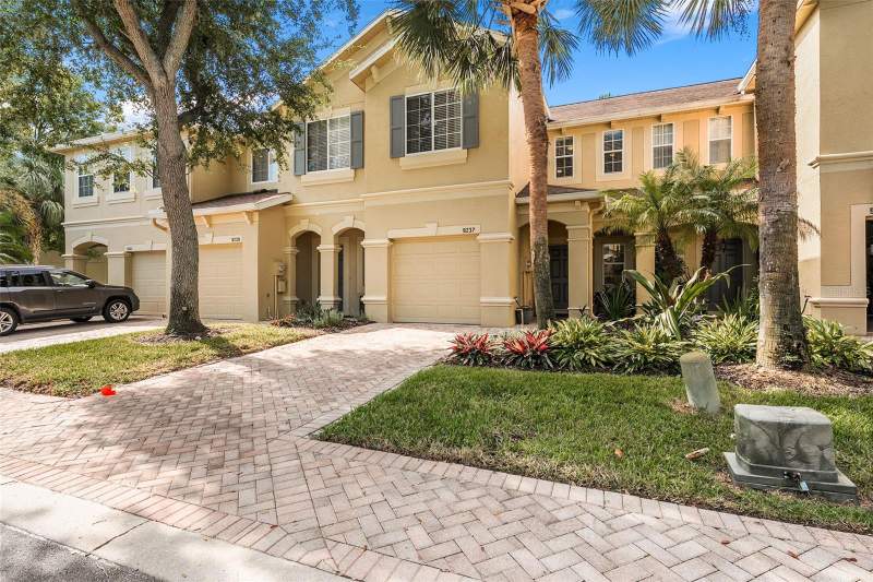 3 bedroom Townhouse at 9237 River Rock Lane, River Walk, Riverview — photo 2
