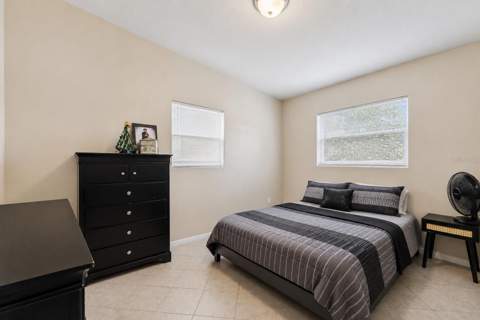 6204 Oakcrest Circle, Orlando FL - photo 11 of 24