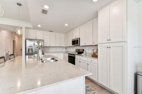 18114 Gawthrop Drive #106, Bradenton FL - photo 12 of 63