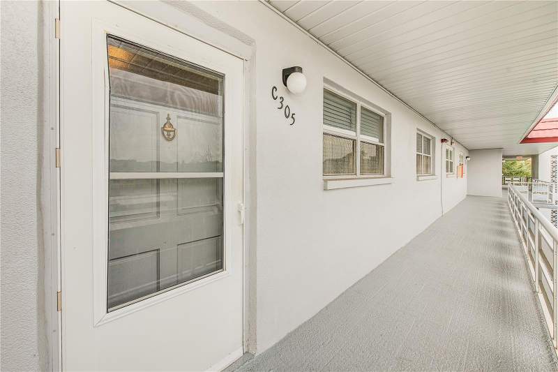 2 bedroom Condominium at 5660 80th St N #C305, Five Towns Of St Pete, St Petersburg — photo 2