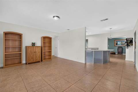 8428 Iris Avenue, Seminole FL - photo 6 of 6