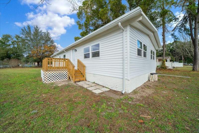 3 bedroom Manufactured Home at 13219 32nd Court, Sunlight Acres First Addition, Belleview — photo 4