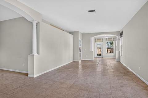 19122 Doves Landing Drive, Tampa FL - photo 7 of 44
