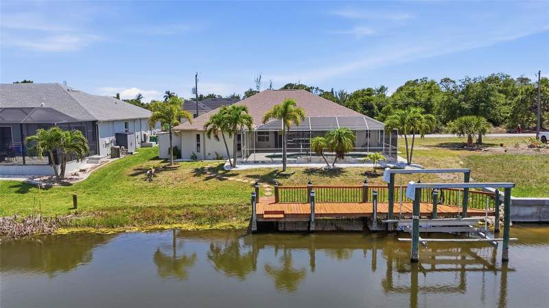 3 bedroom Single Family Residence at 15316 Red Head Avenue, Port Charlotte Sec 081, Port Charlotte — photo 2
