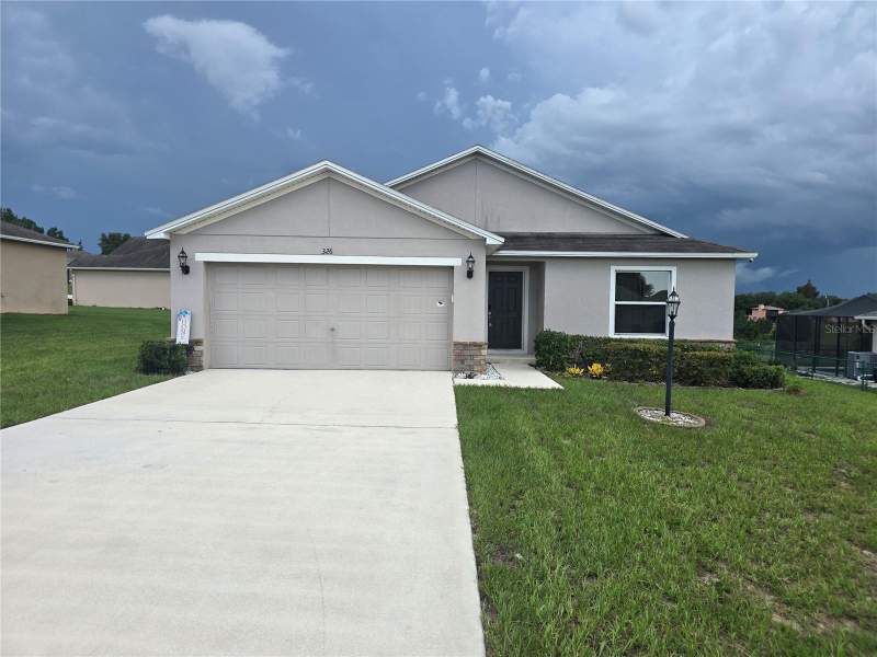 3 bedroom Single Family Residence at 326 DINNER LAKE COURT, DINNER LAKE SOUTH, LAKE WALES — photo 1