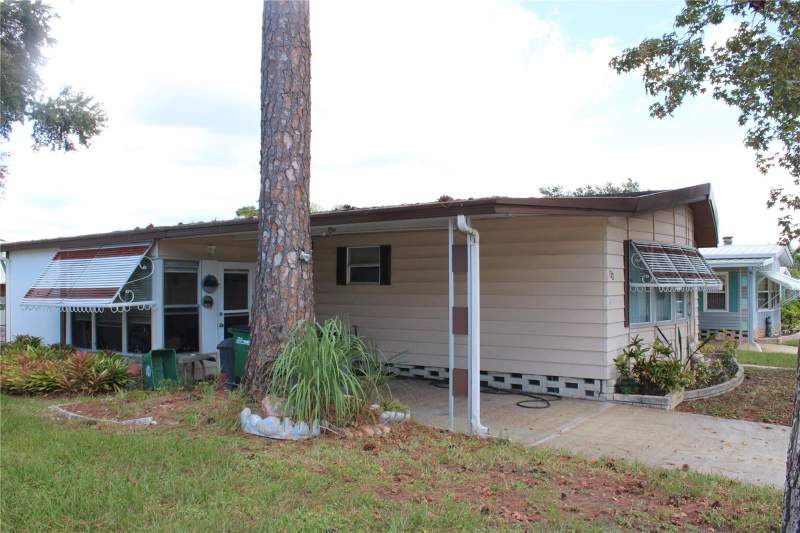 2 bedroom Manufactured Home at 133 Vinewood Drive #9, Briar Creek Mobile Home Community II Condo, Safety Harbor — photo 4